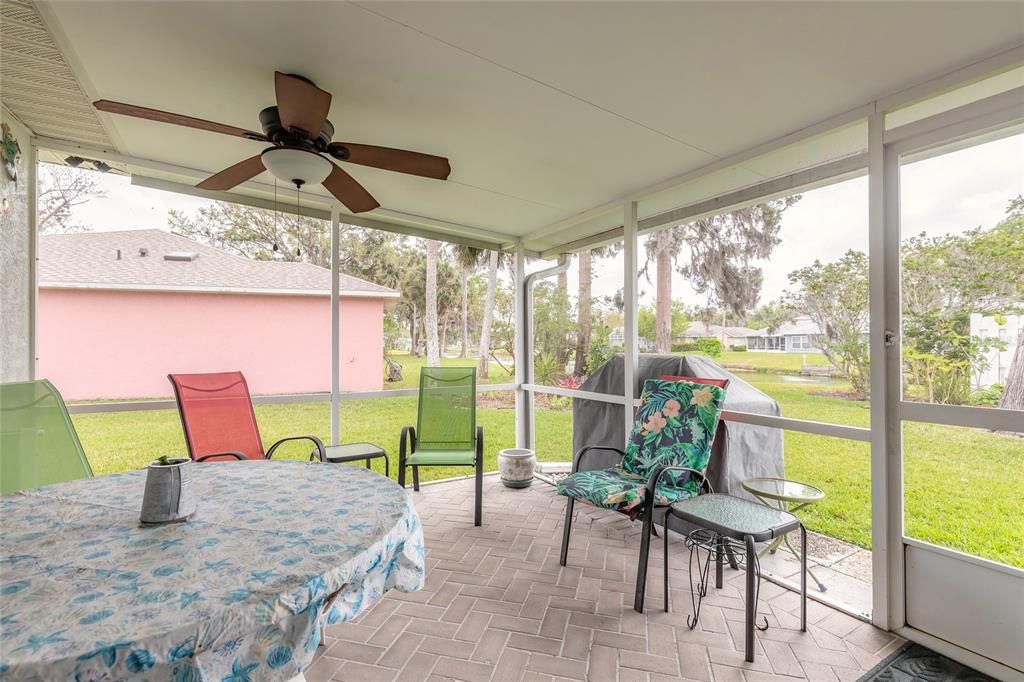 For Sale: $351,900 (3 beds, 2 baths, 1668 Square Feet)