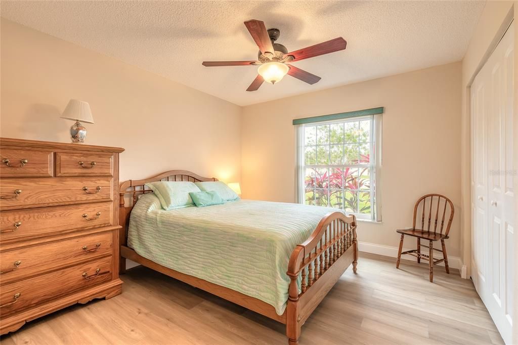 For Sale: $351,900 (3 beds, 2 baths, 1668 Square Feet)