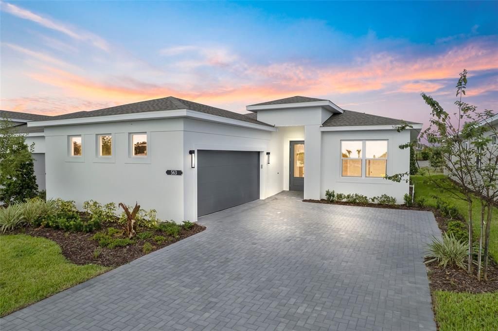 En Venta: $559,990 (3 camas, 3 baños, 2129 Pies cuadrados)