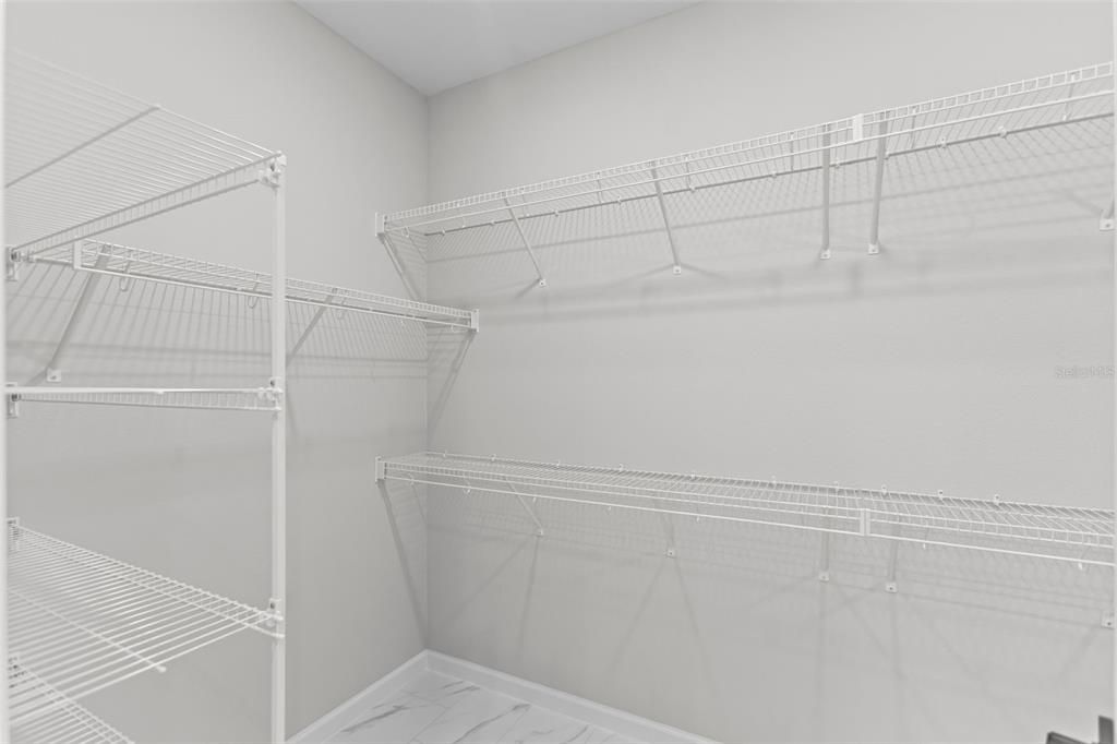 En Venta: $559,990 (3 camas, 3 baños, 2129 Pies cuadrados)