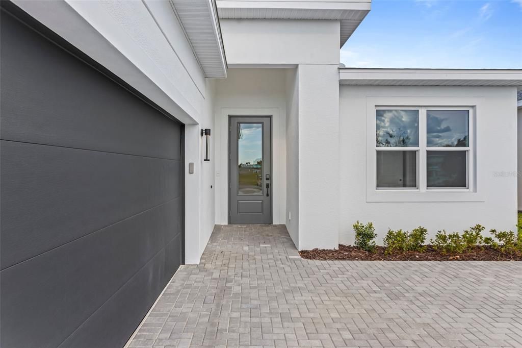 En Venta: $559,990 (3 camas, 3 baños, 2129 Pies cuadrados)