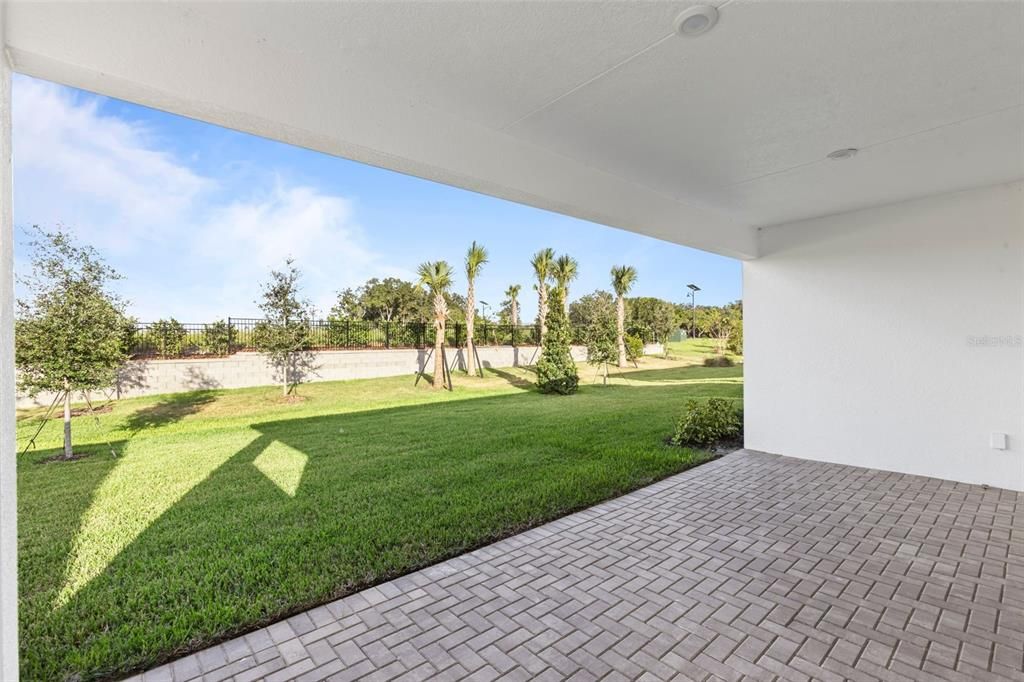 En Venta: $559,990 (3 camas, 3 baños, 2129 Pies cuadrados)