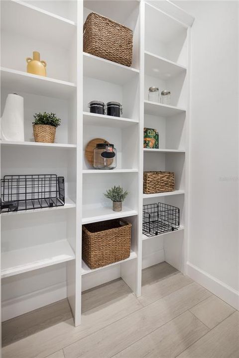 For Sale: $575,000 (3 beds, 3 baths, 2424 Square Feet)