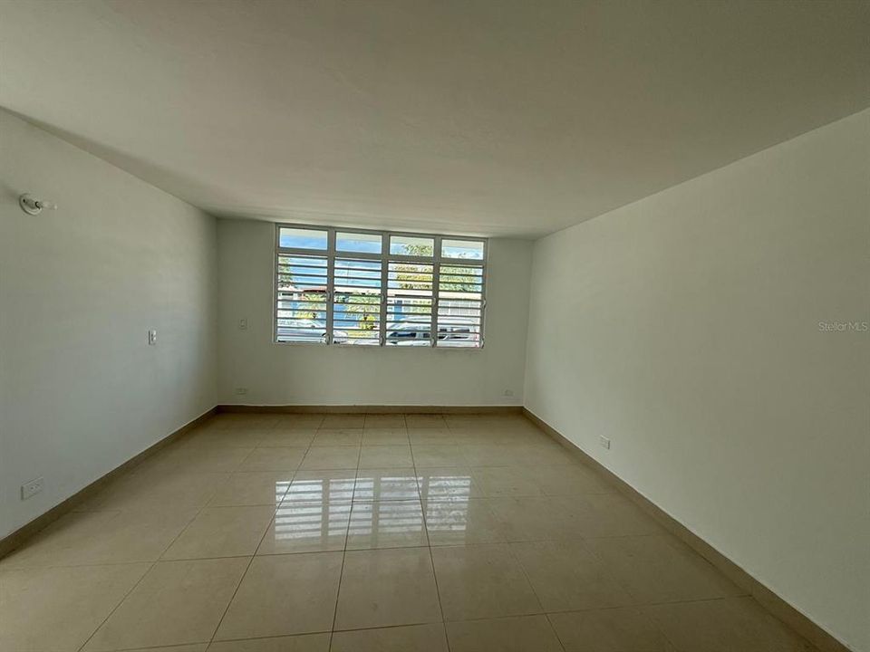 待售: $360,000 (3 贝兹, 2 浴室, 1700 平方英尺)