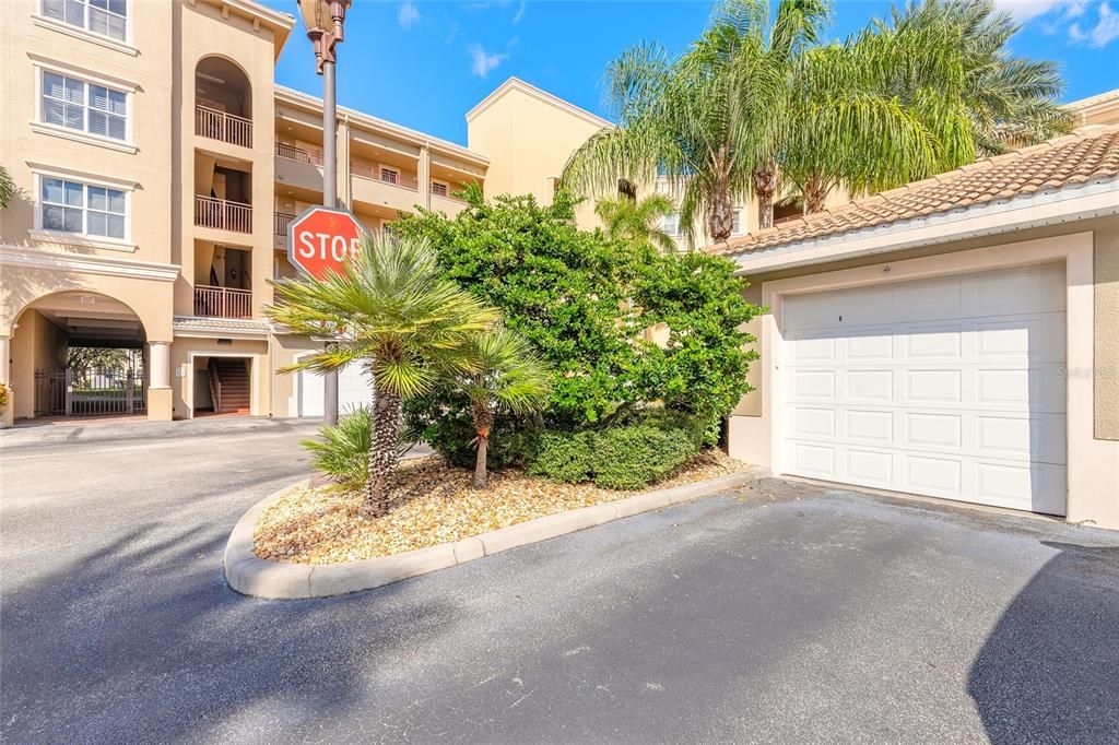 На продажу: $339,000 (3 спален, 3 ванн, 1953 Квадратных фут)