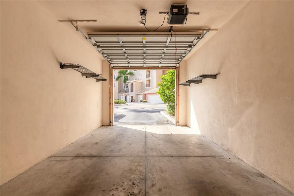 На продажу: $339,000 (3 спален, 3 ванн, 1953 Квадратных фут)