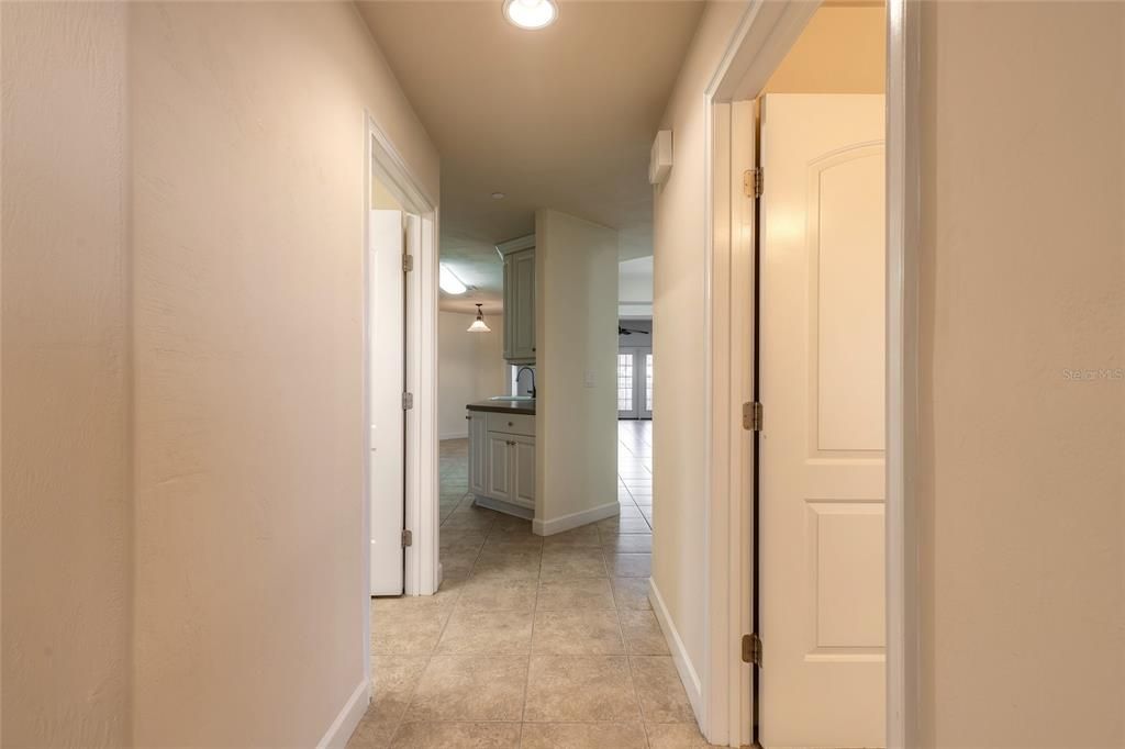 На продажу: $339,000 (3 спален, 3 ванн, 1953 Квадратных фут)