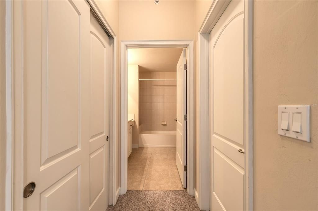 На продажу: $339,000 (3 спален, 3 ванн, 1953 Квадратных фут)