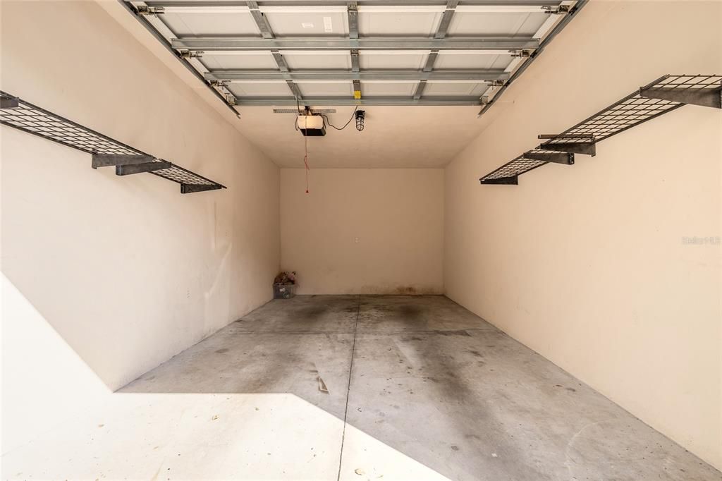 На продажу: $339,000 (3 спален, 3 ванн, 1953 Квадратных фут)