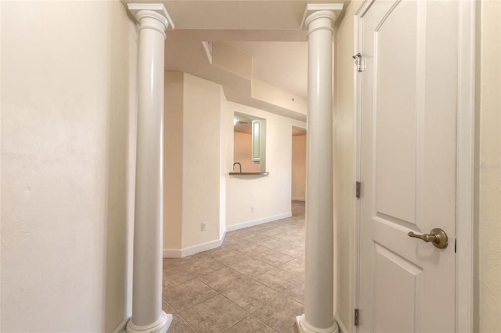 На продажу: $339,000 (3 спален, 3 ванн, 1953 Квадратных фут)