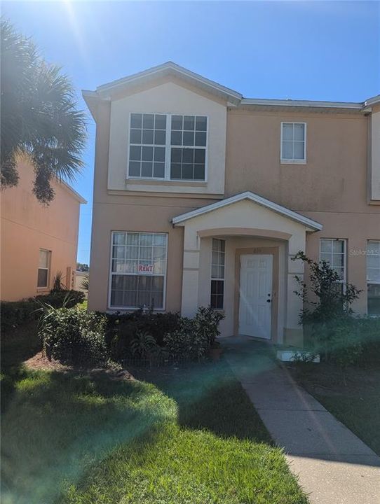 En Renta: $1,999 (3 camas, 2 baños, 1512 Pies cuadrados)