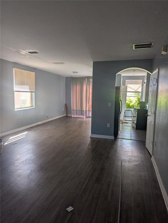 En Renta: $1,999 (3 camas, 2 baños, 1512 Pies cuadrados)