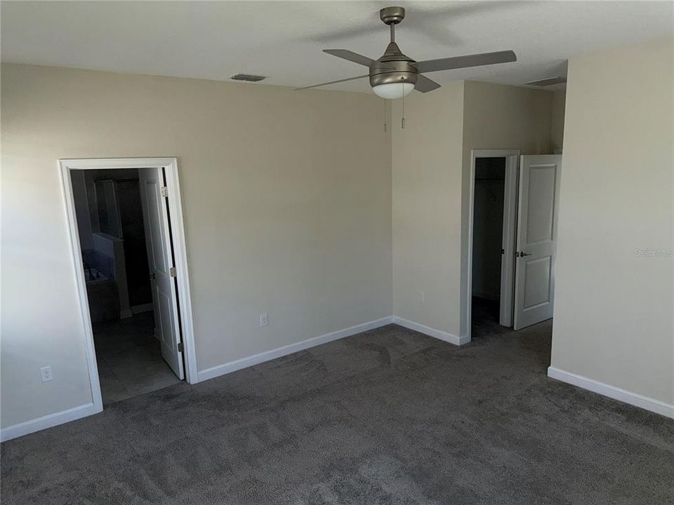 出租: $2,650 (4 贝兹, 3 浴室, 2006 平方英尺)