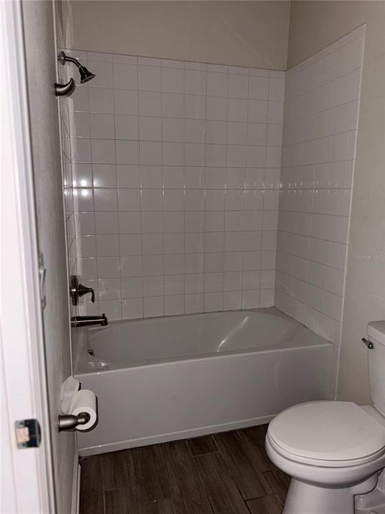 出租: $2,650 (4 贝兹, 3 浴室, 2006 平方英尺)