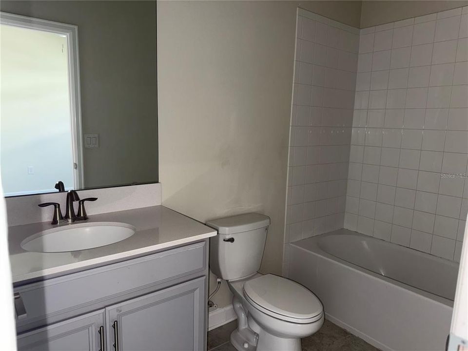 出租: $2,650 (4 贝兹, 3 浴室, 2006 平方英尺)