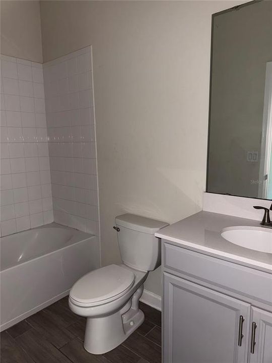 出租: $2,650 (4 贝兹, 3 浴室, 2006 平方英尺)