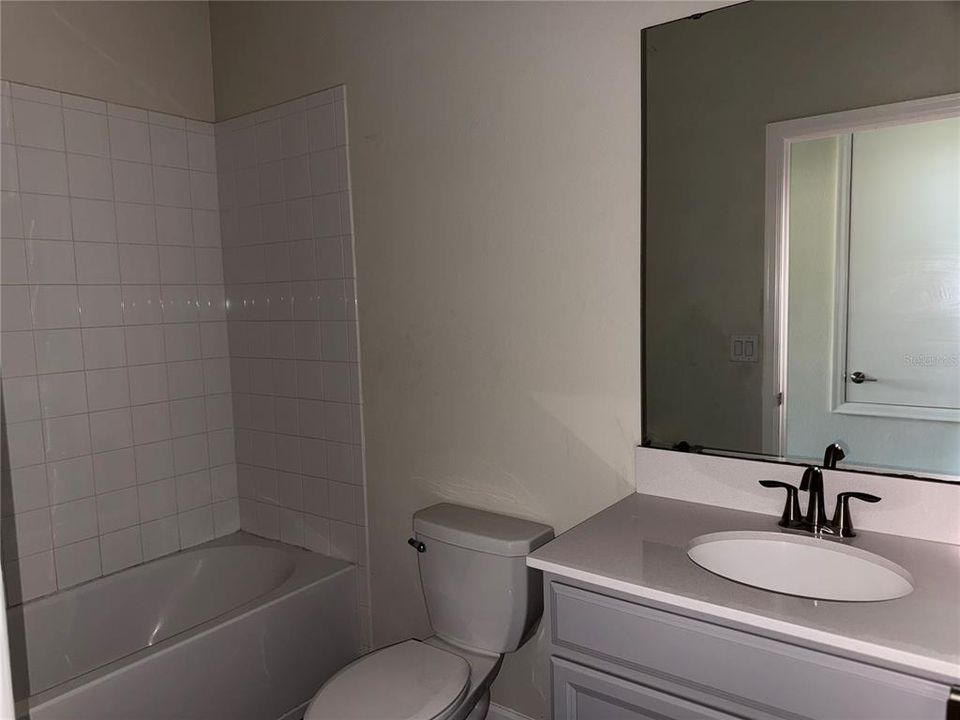 出租: $2,650 (4 贝兹, 3 浴室, 2006 平方英尺)