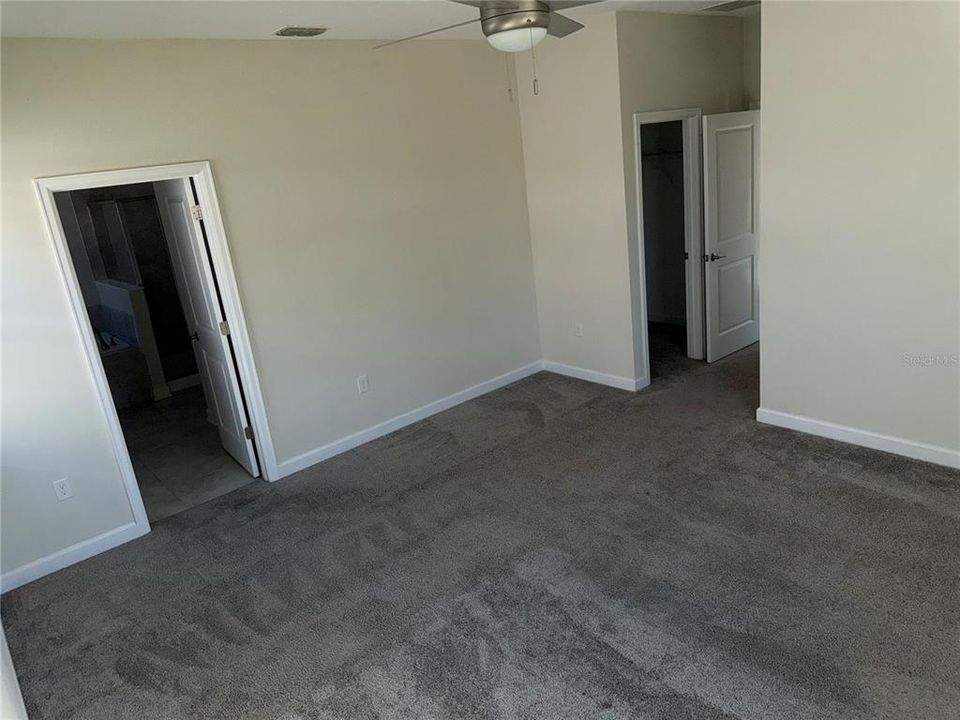 出租: $2,650 (4 贝兹, 3 浴室, 2006 平方英尺)