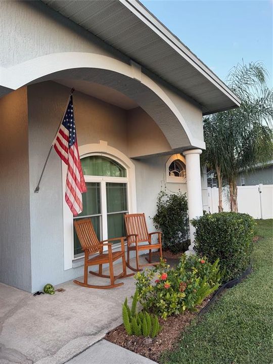 For Sale: $545,000 (5 beds, 2 baths, 2469 Square Feet)