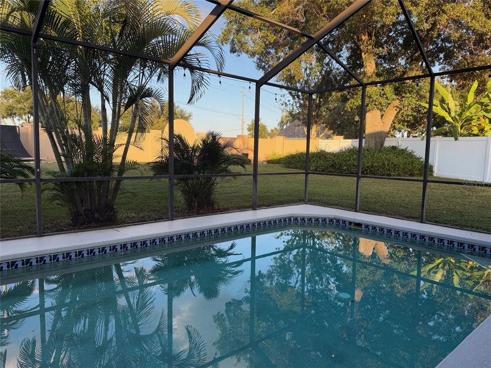 For Sale: $545,000 (5 beds, 2 baths, 2469 Square Feet)