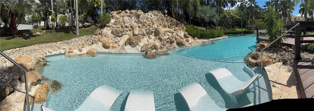 For Sale: $445,000 (3 beds, 2 baths, 2360 Square Feet)