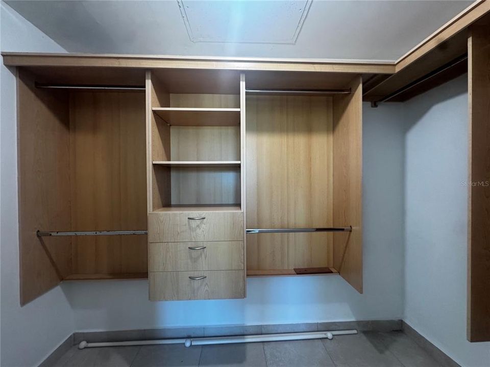 For Sale: $445,000 (3 beds, 2 baths, 2360 Square Feet)