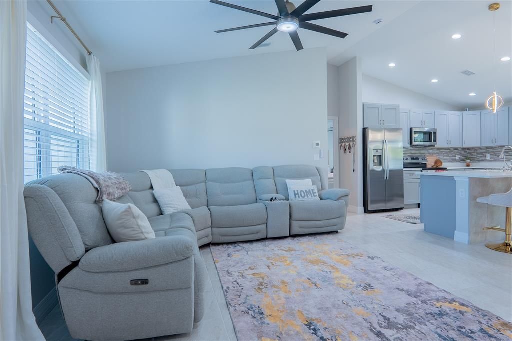 出租: $2,680 (3 贝兹, 2 浴室, 1437 平方英尺)