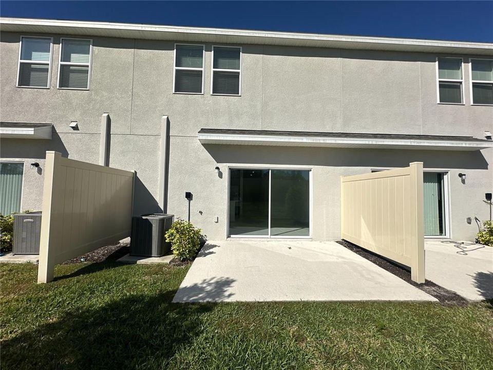 For Rent: $1,995 (3 beds, 2 baths, 1373 Square Feet)