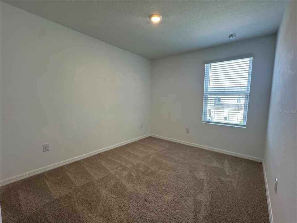 For Rent: $1,995 (3 beds, 2 baths, 1373 Square Feet)