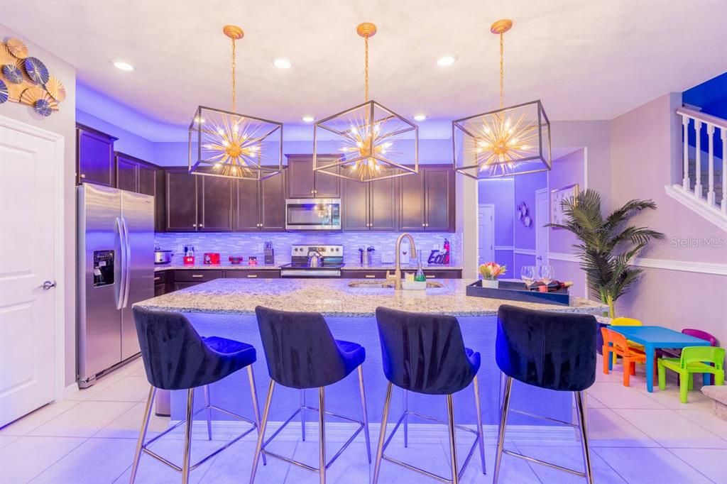 待售: $599,500 (5 贝兹, 4 浴室, 2283 平方英尺)