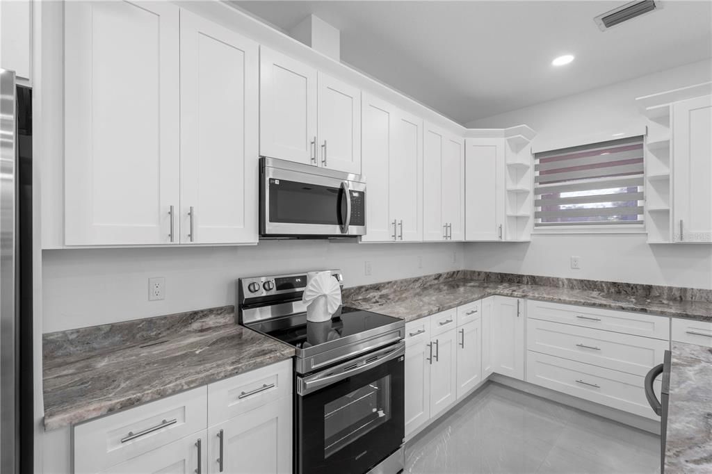 Active With Contract: $487,900 (3 beds, 2 baths, 1697 Square Feet)