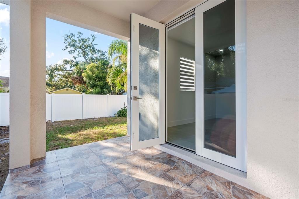 Active With Contract: $487,900 (3 beds, 2 baths, 1697 Square Feet)