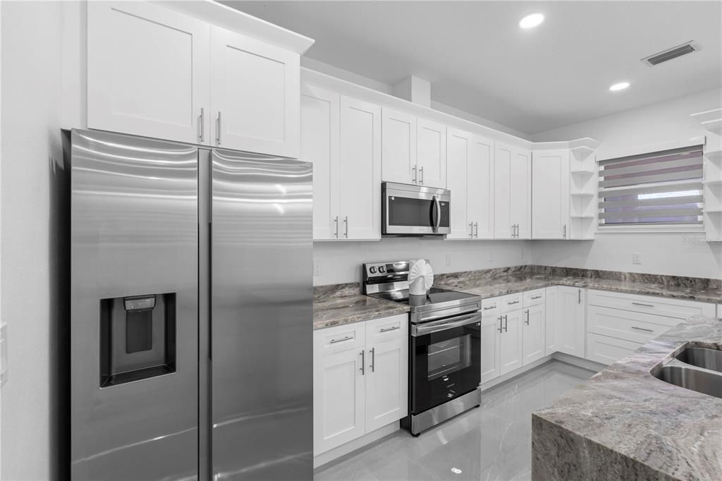 Active With Contract: $487,900 (3 beds, 2 baths, 1697 Square Feet)