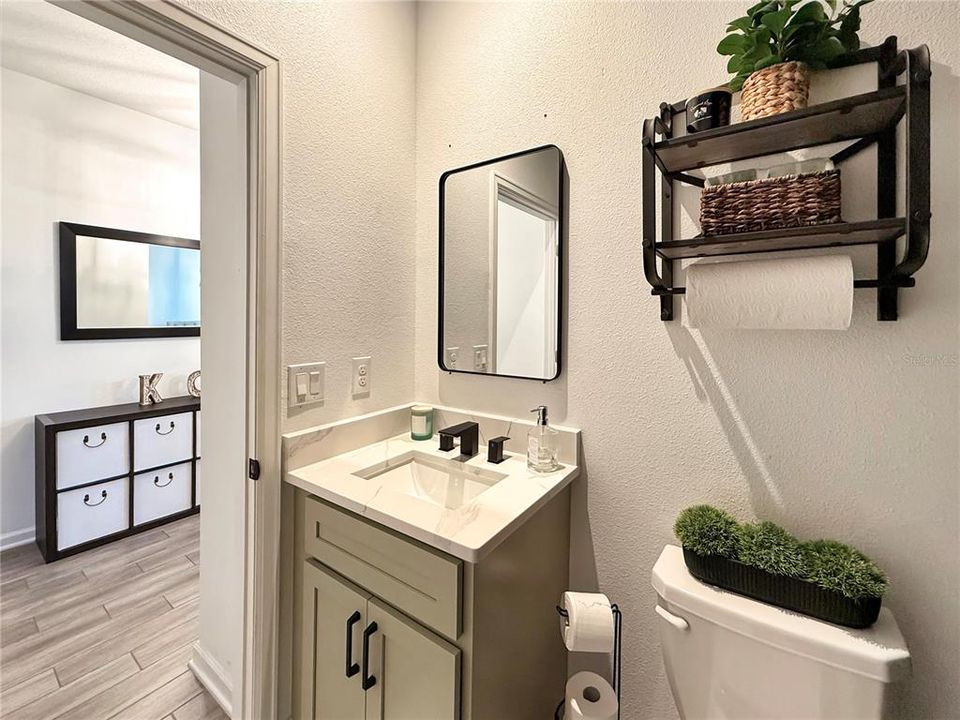 出租: $3,700 (5 贝兹, 3 浴室, 3266 平方英尺)