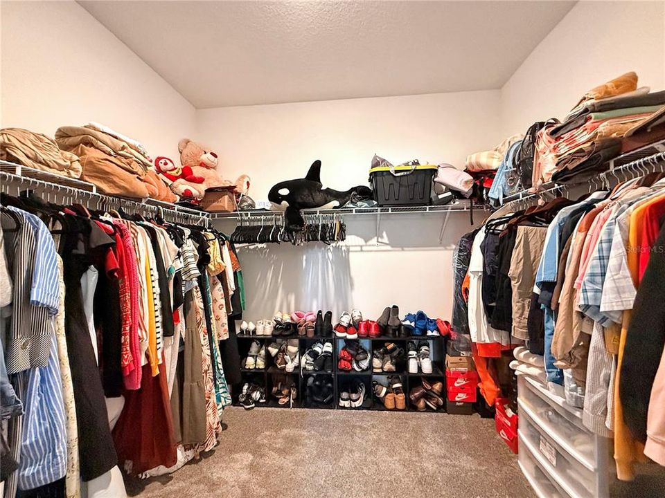 出租: $3,700 (5 贝兹, 3 浴室, 3266 平方英尺)