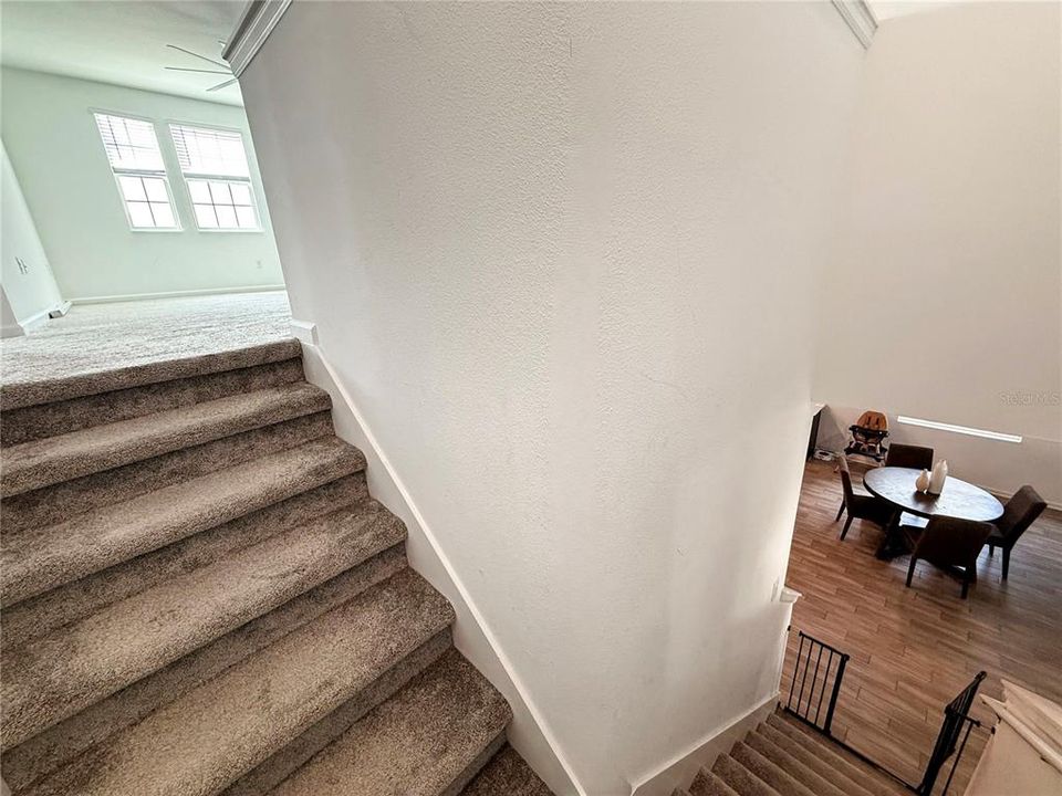 出租: $3,700 (5 贝兹, 3 浴室, 3266 平方英尺)