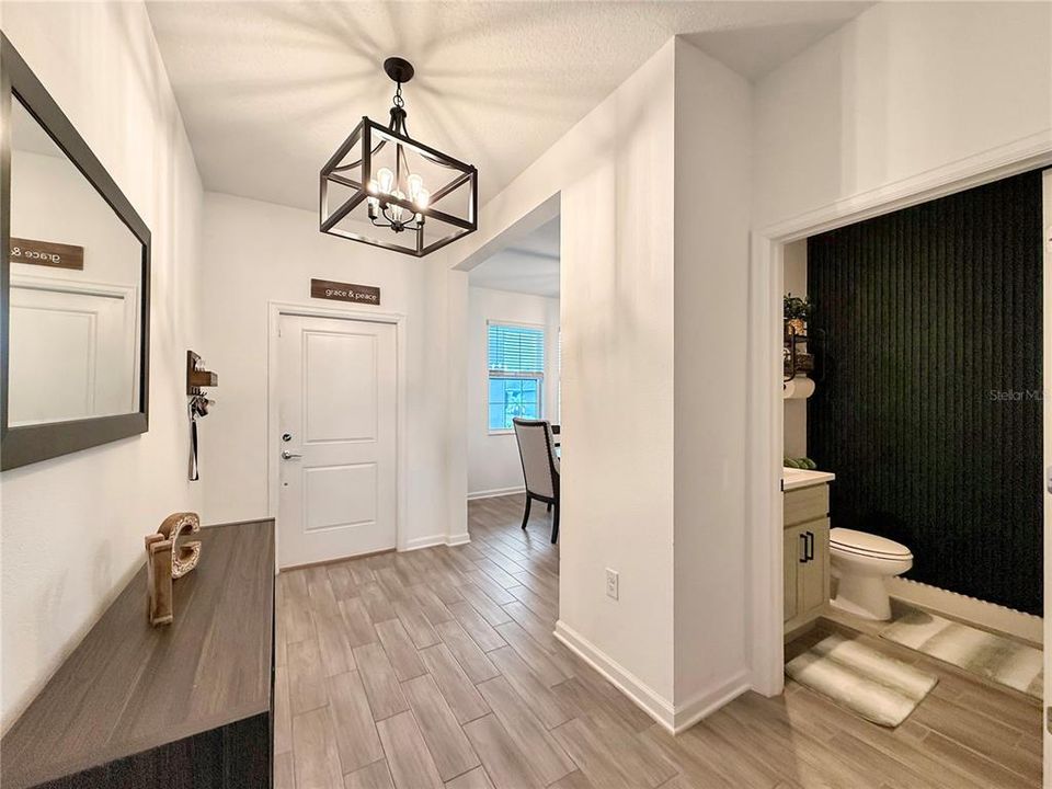 出租: $3,700 (5 贝兹, 3 浴室, 3266 平方英尺)