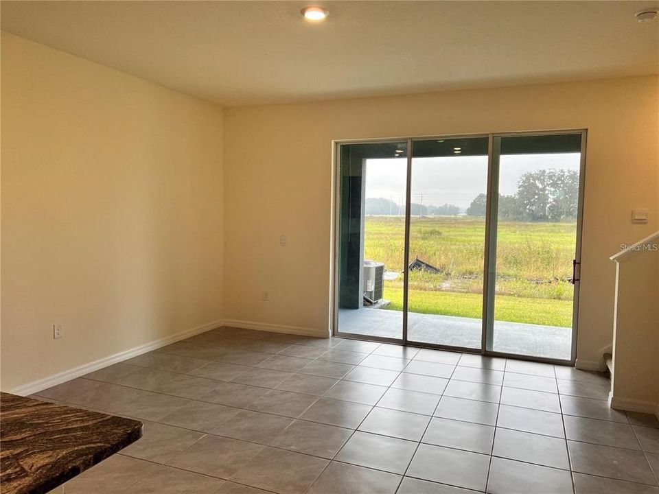 出租: $2,195 (3 贝兹, 2 浴室, 1673 平方英尺)