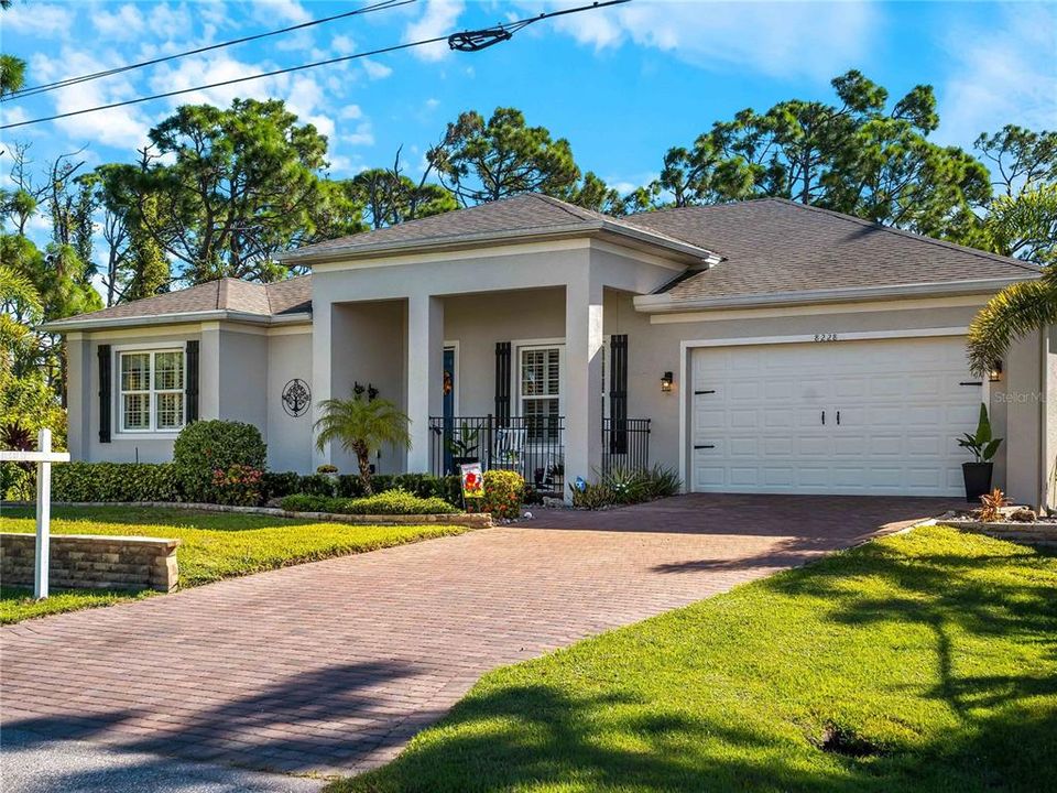 For Sale: $589,500 (4 beds, 2 baths, 2168 Square Feet)