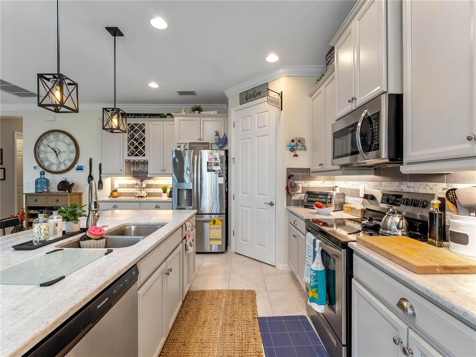 For Sale: $589,500 (4 beds, 2 baths, 2168 Square Feet)