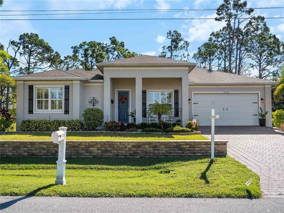 For Sale: $589,500 (4 beds, 2 baths, 2168 Square Feet)