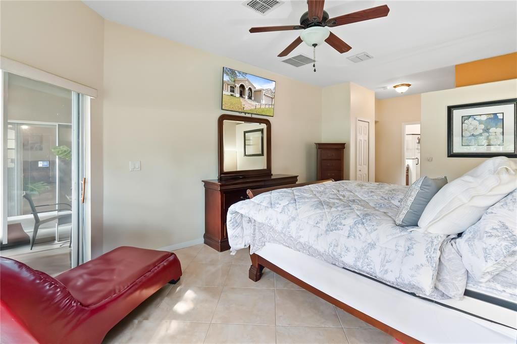 На продажу: $415,000 (3 спален, 2 ванн, 1994 Квадратных фут)