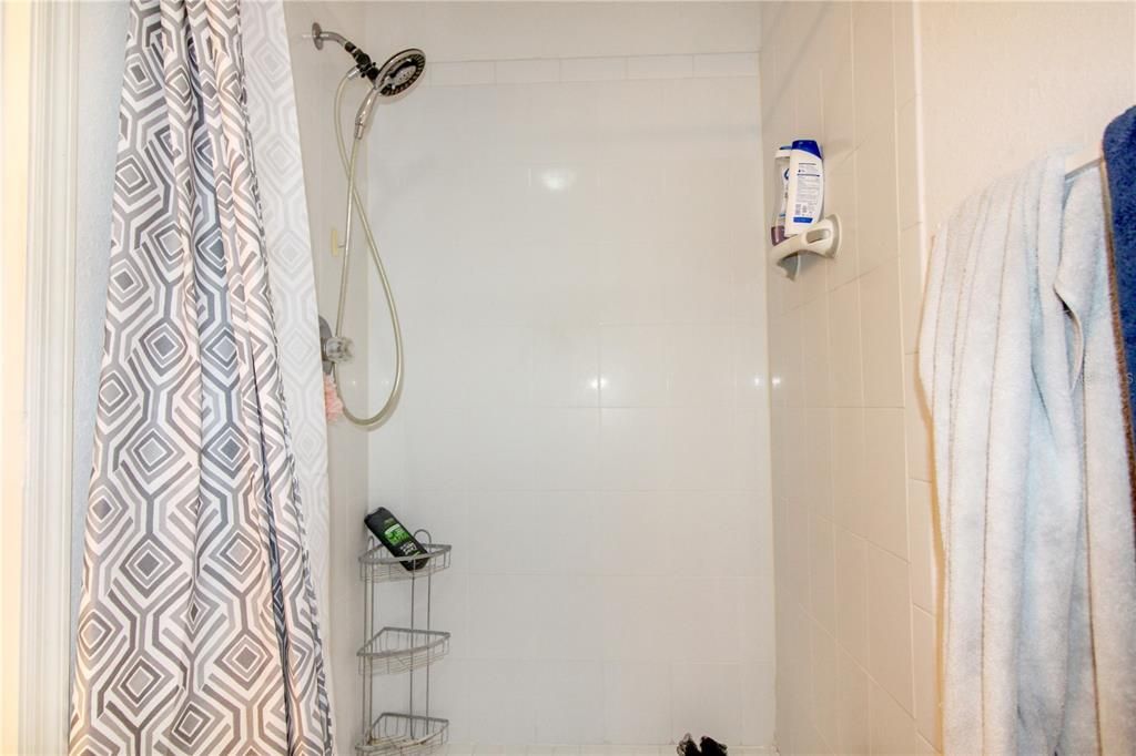 For Sale: $190,000 (2 beds, 2 baths, 1241 Square Feet)