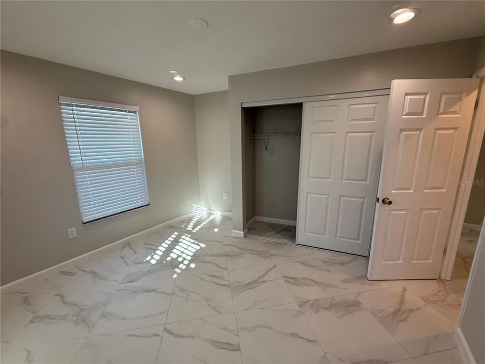 出租: $1,950 (2 贝兹, 2 浴室, 1000 平方英尺)