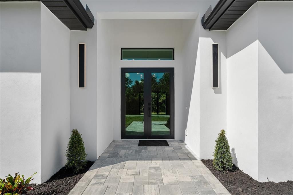 For Sale: $474,900 (4 beds, 2 baths, 1834 Square Feet)