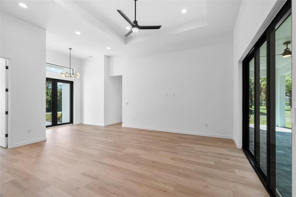 For Sale: $474,900 (4 beds, 2 baths, 1834 Square Feet)