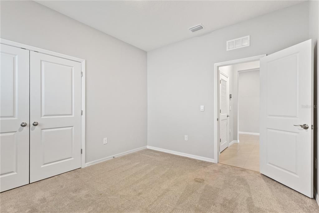 For Sale: $520,000 (4 beds, 2 baths, 2041 Square Feet)