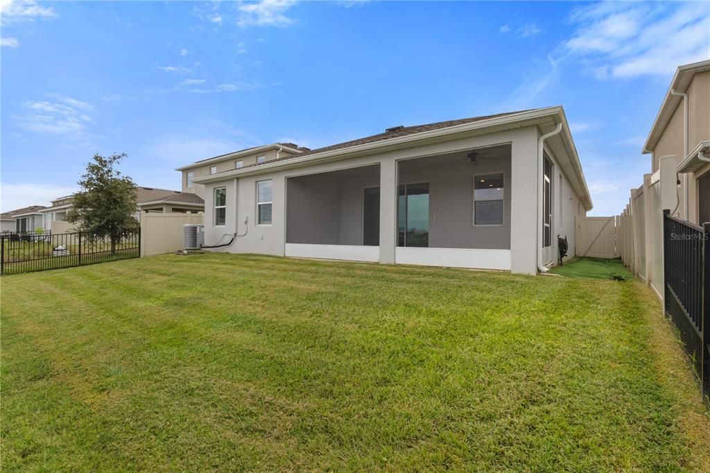 For Sale: $520,000 (4 beds, 2 baths, 2041 Square Feet)