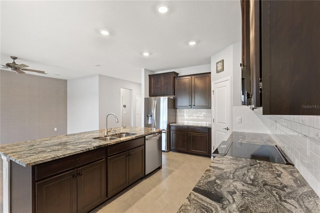 For Sale: $520,000 (4 beds, 2 baths, 2041 Square Feet)