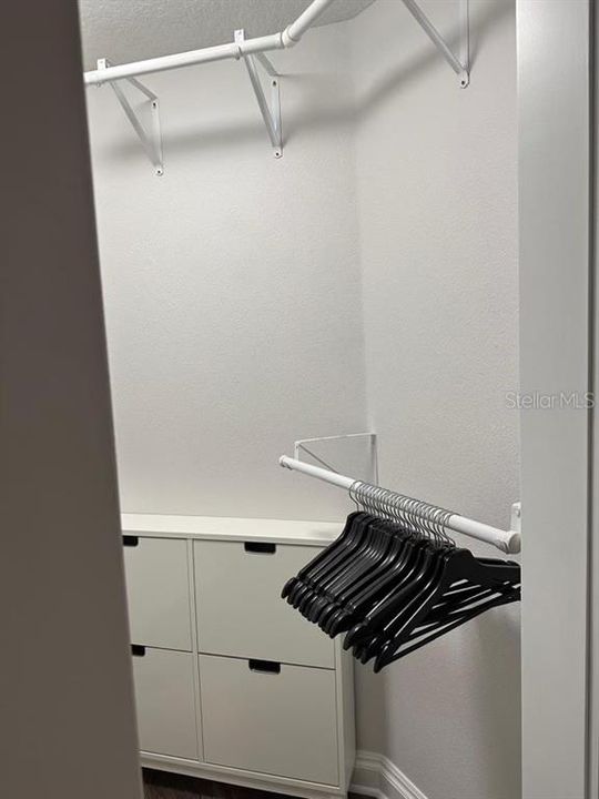 На продажу: $1,100,000 (4 спален, 2 ванн, 1825 Квадратных фут)